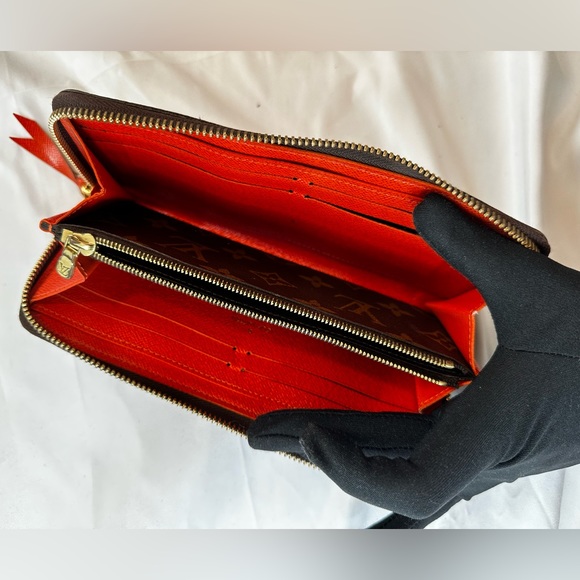 Louis Vuitton wallet - Picture 5 of 5